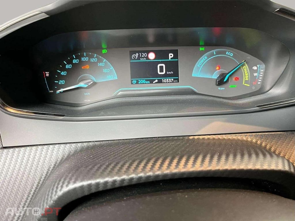 Peugeot E-2008 Active 