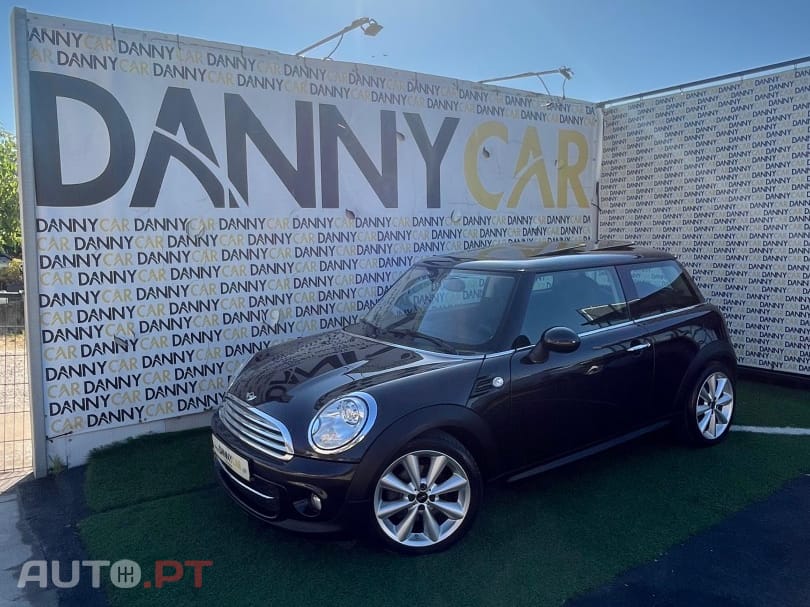 MINI Cooper Cooper D