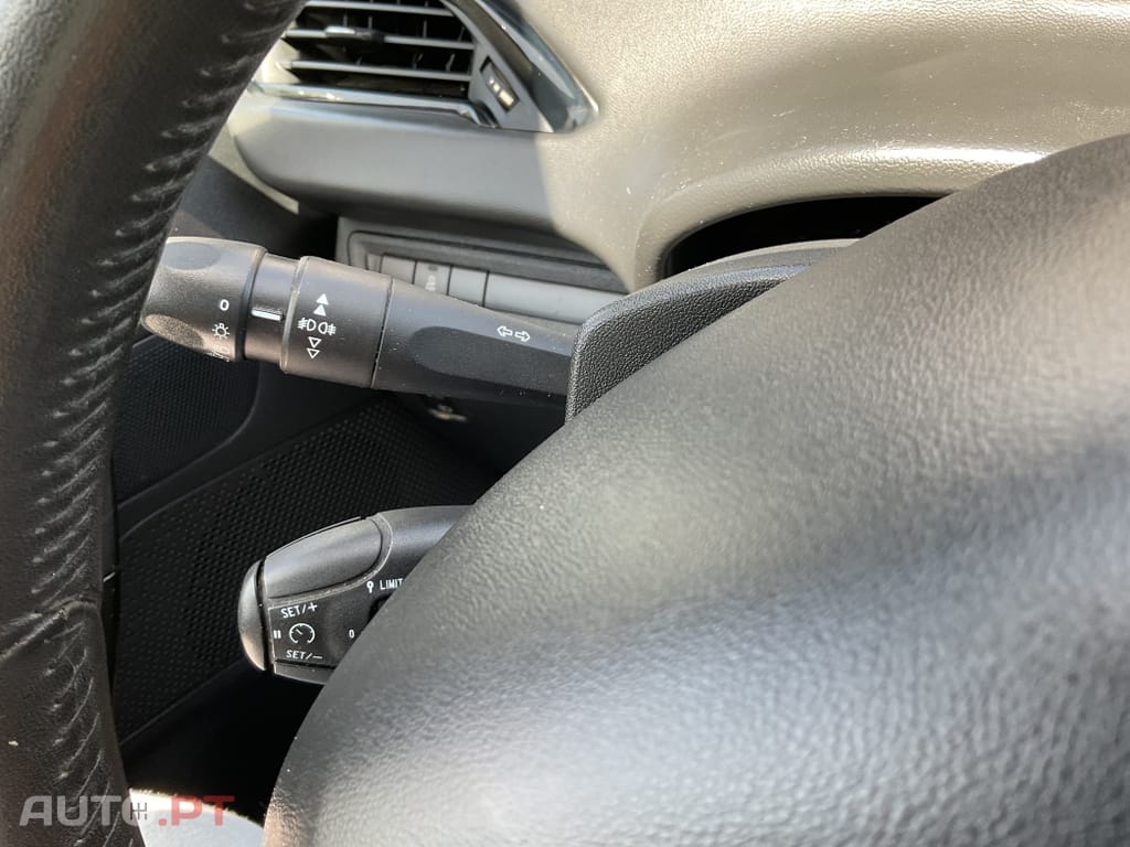 Peugeot 208 1.2 PureTech Active