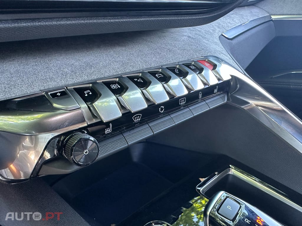 Peugeot 3008 1.6 Hybrid GT Pack e-EAT8