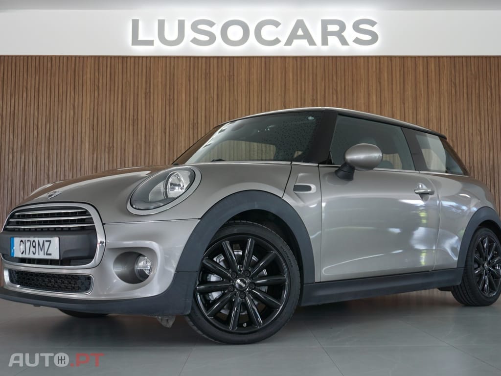 MINI Cooper One Blackyard