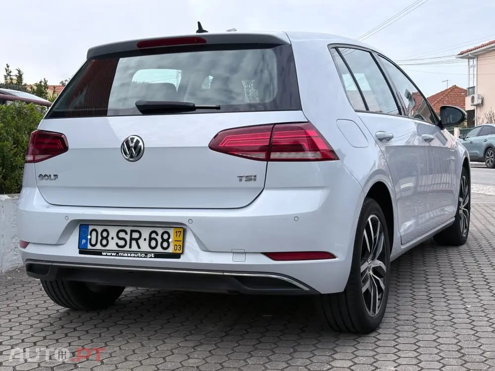 Volkswagen Golf 1.0 TSI Confortline