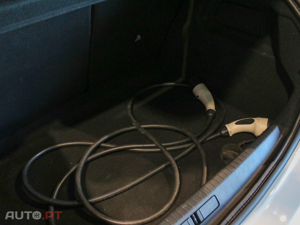 Peugeot E-208 50 kWh Active Pack