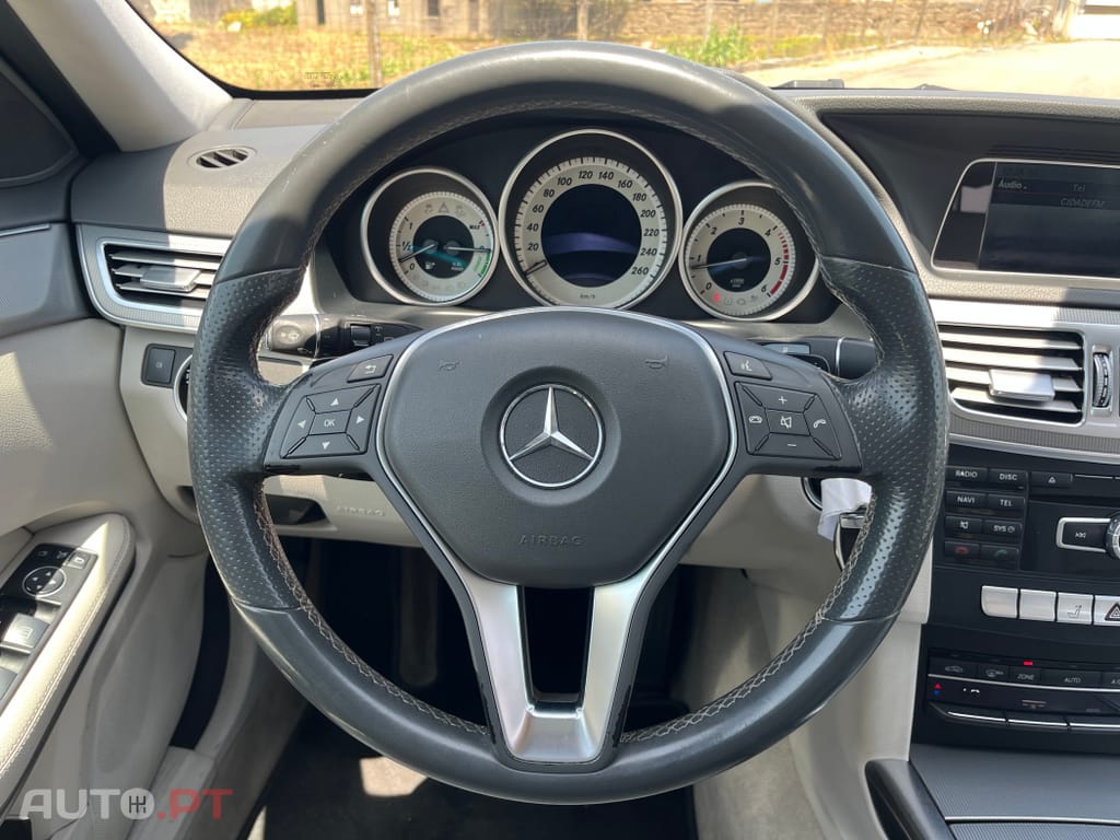 Mercedes-Benz E 300 BlueTEC Hybrid Avantgarde