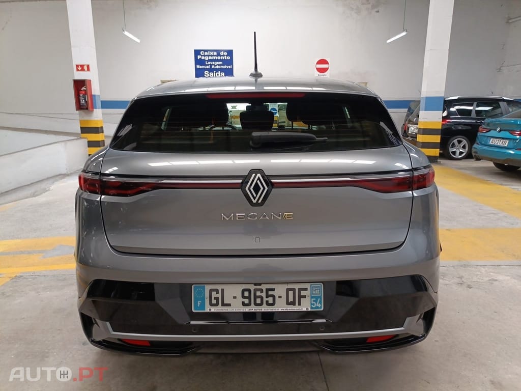 Renault Mégane E-Tech EV60 220hp optimum charge Equilibre