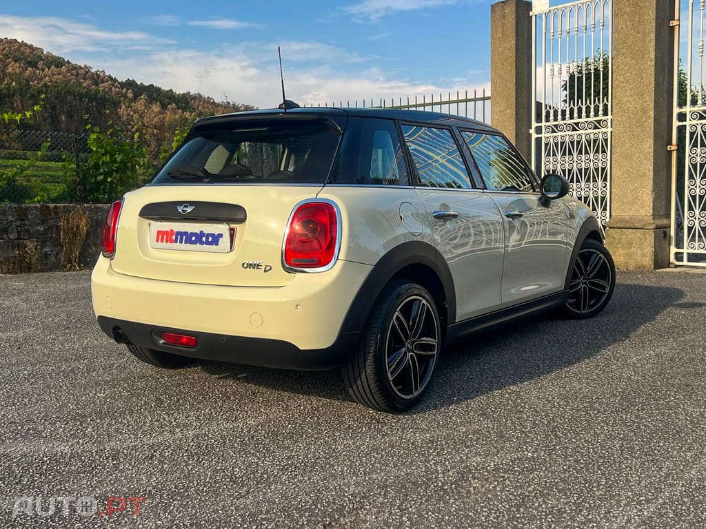MINI One D - 5 Portas