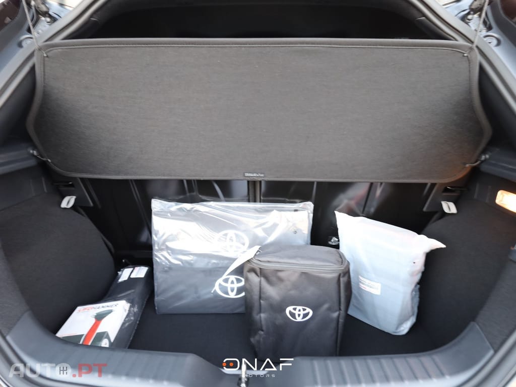 Toyota Aygo X 1.0 VVT-i Teamplayer