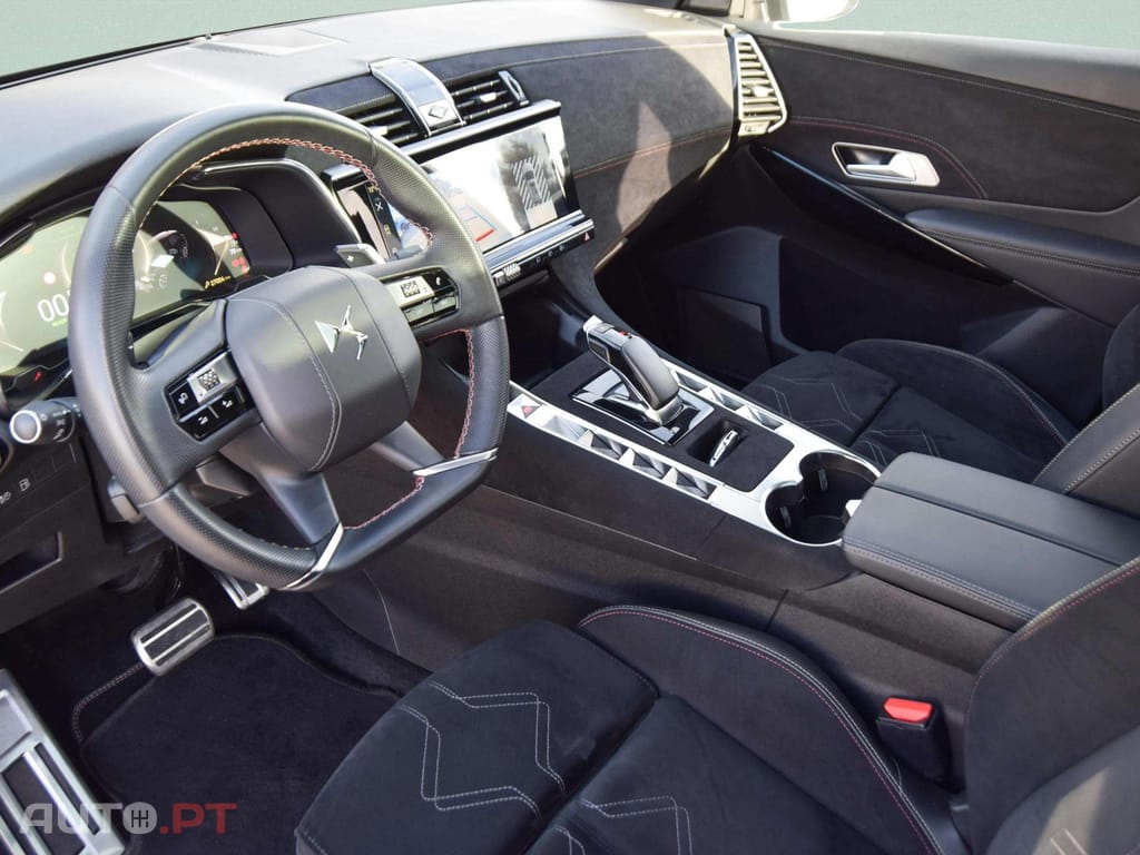 DS DS7 E-Tense 4x4 Performance Line +