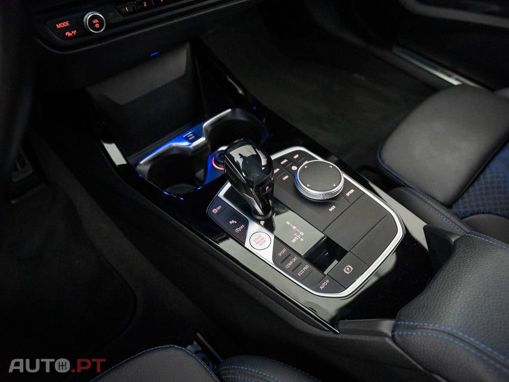 BMW 216 d Pack Desportivo M
