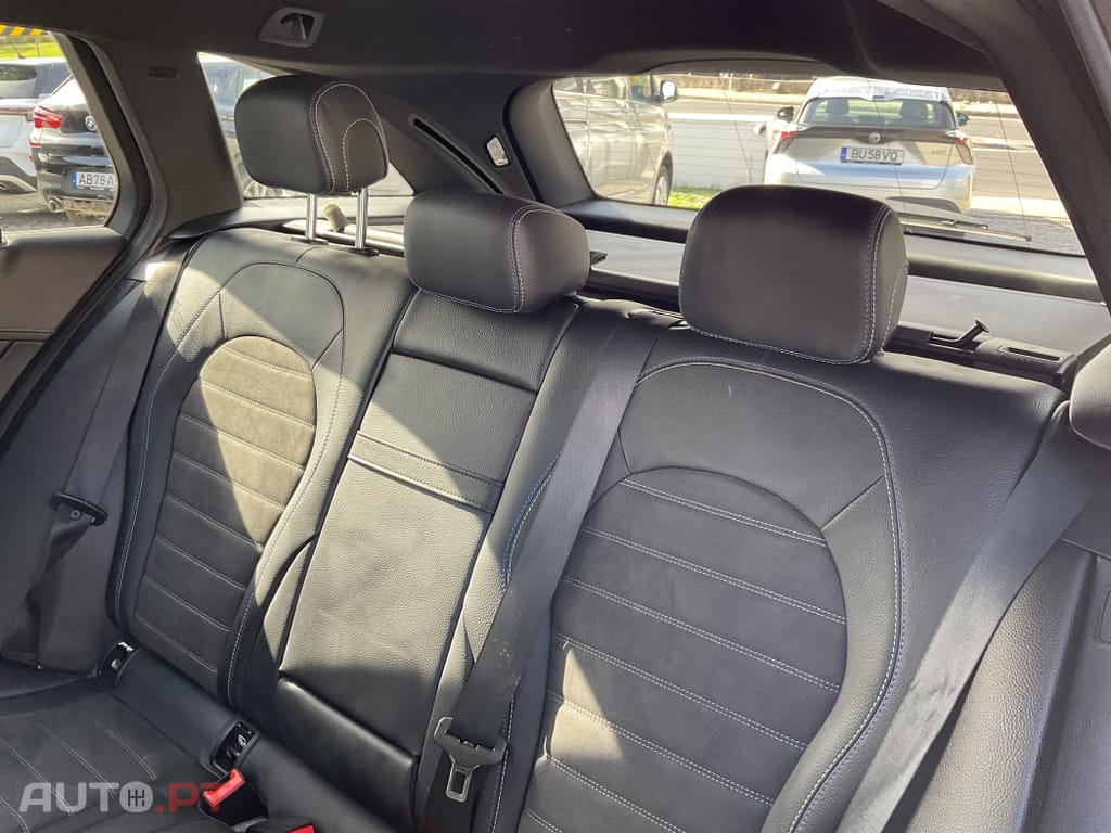 Mercedes-Benz C 300 de AMG Line