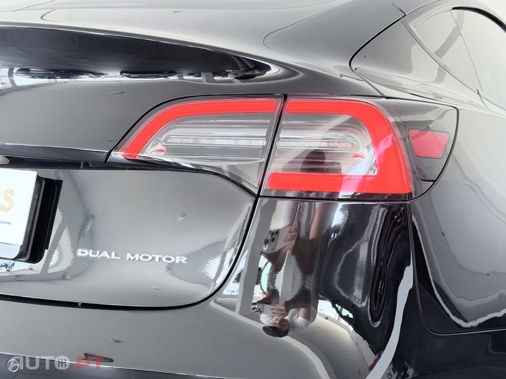 Tesla Model 3 Long Range Tração Integral Premium
