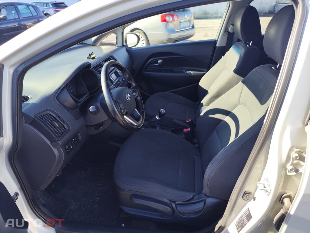 Kia Rio 1.25 cvvt AC+ve