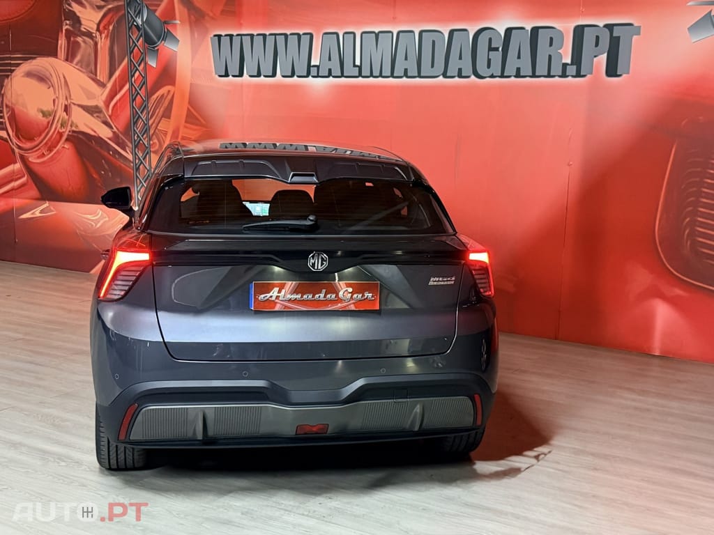 MG MG4 51 kWh Standard