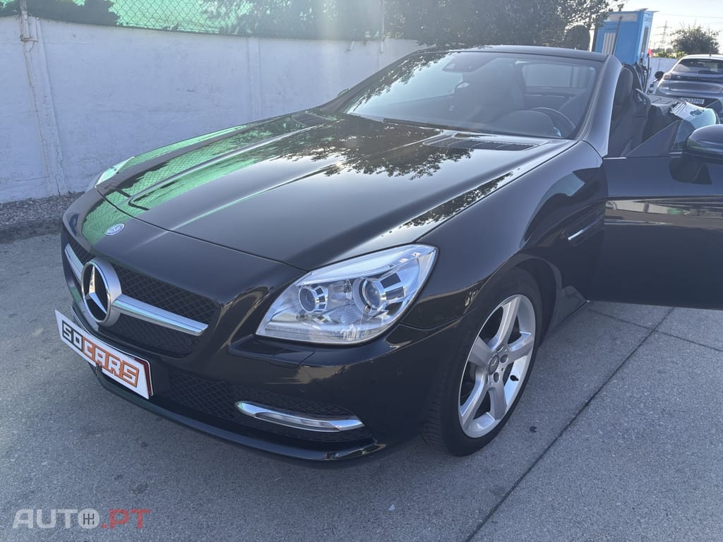 Mercedes-Benz SLK 200 BlueEFFICIENCY 7G-TRONIC Edition 1