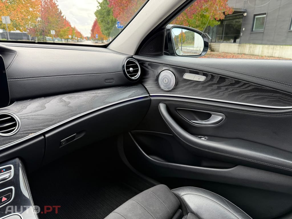 Mercedes-Benz E 220 d AMG Line