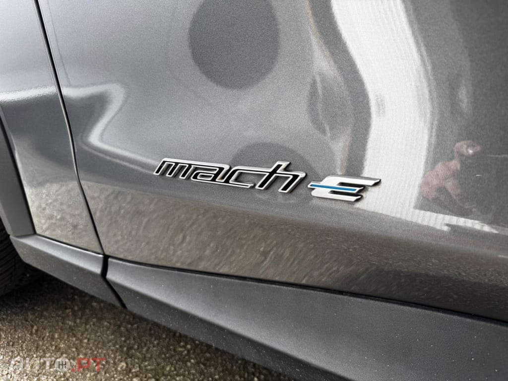 Ford Mustang Mach-E Standard
