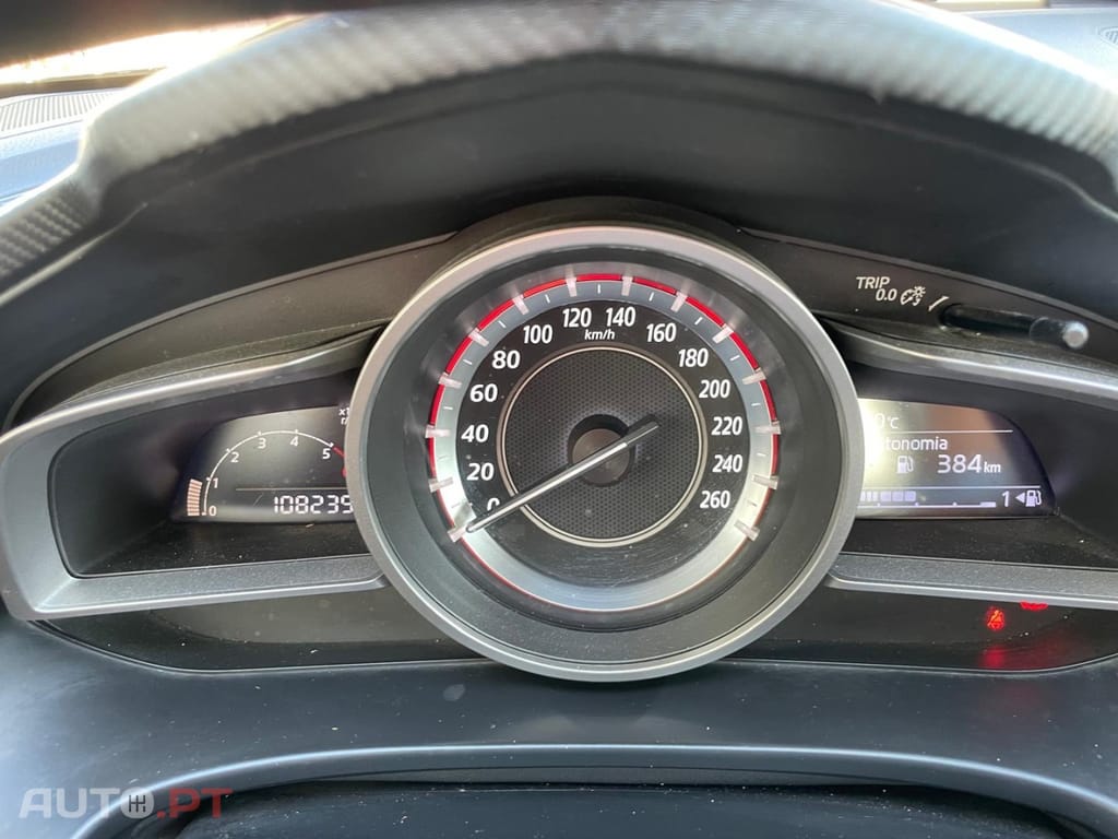 Mazda 3 1.5 Sky-D Evolve HS Navi