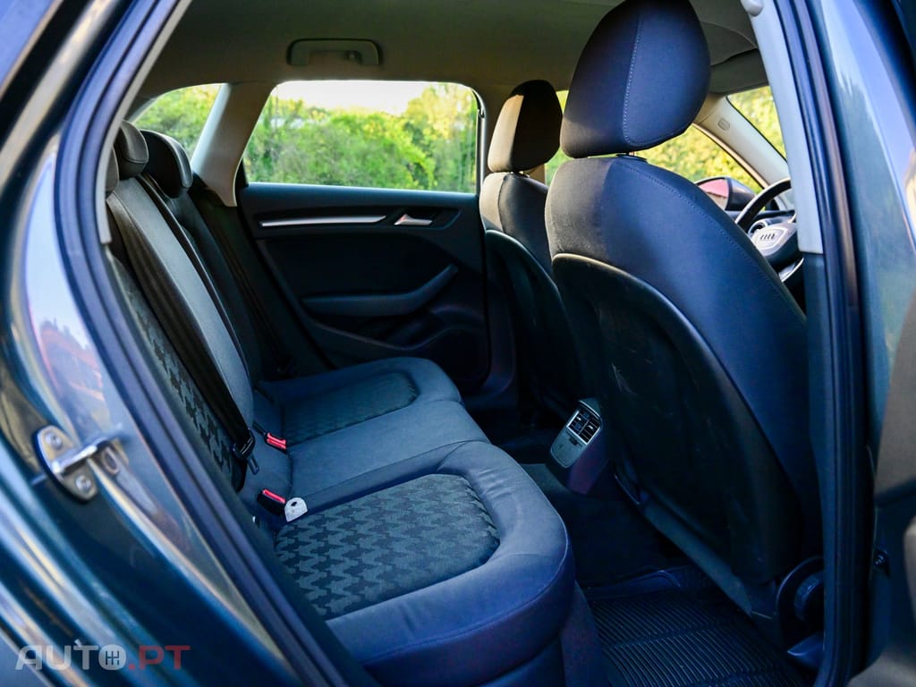 Audi A3 Sportback 1.6 TDi S-line