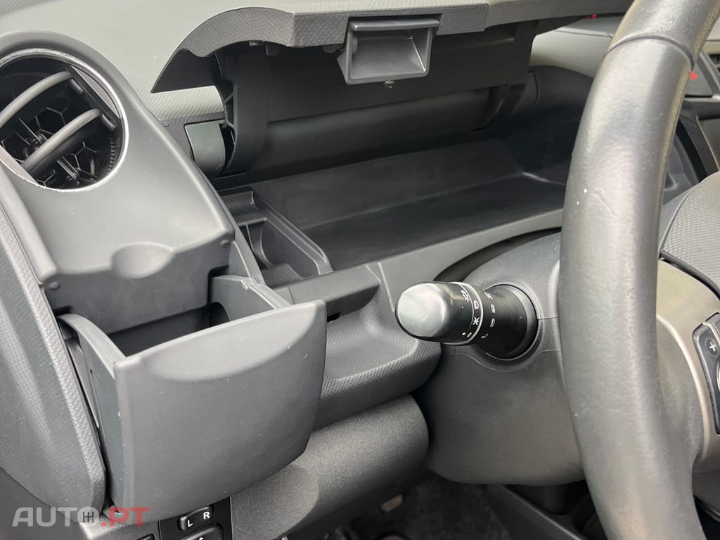 Toyota Yaris 1,0 vvt-i