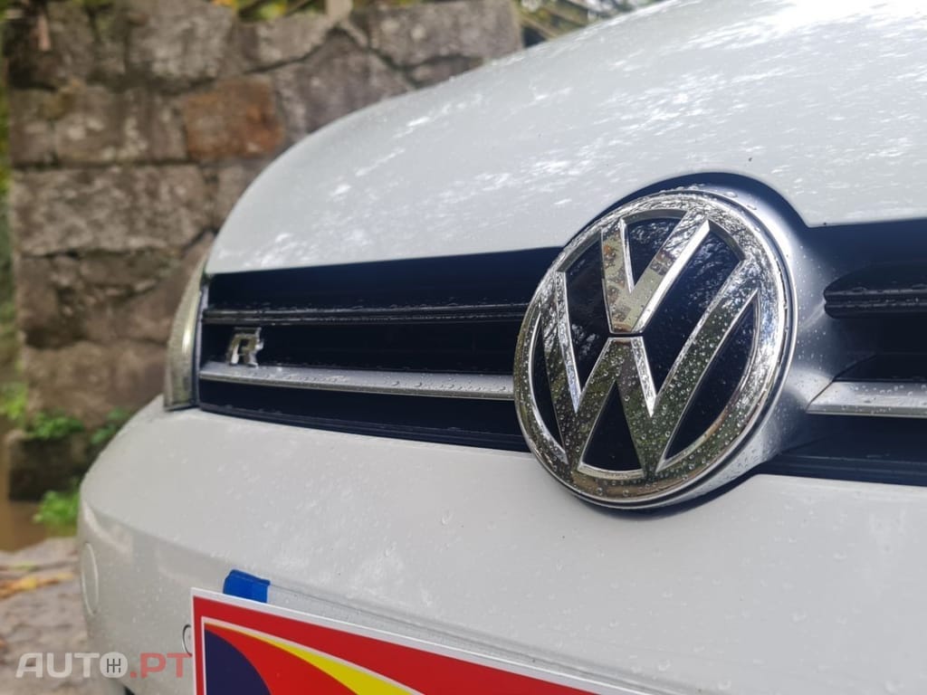 Volkswagen Golf 2.0 TSi R