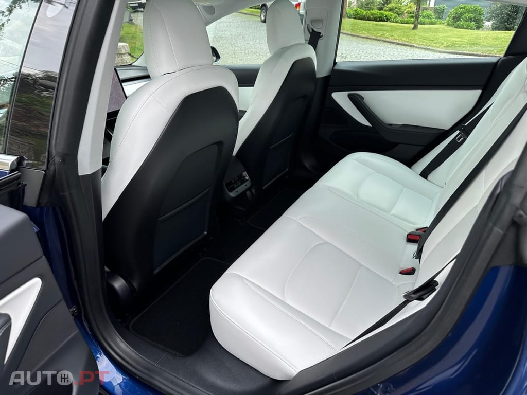 Tesla Model 3 Standard Range Plus RWD