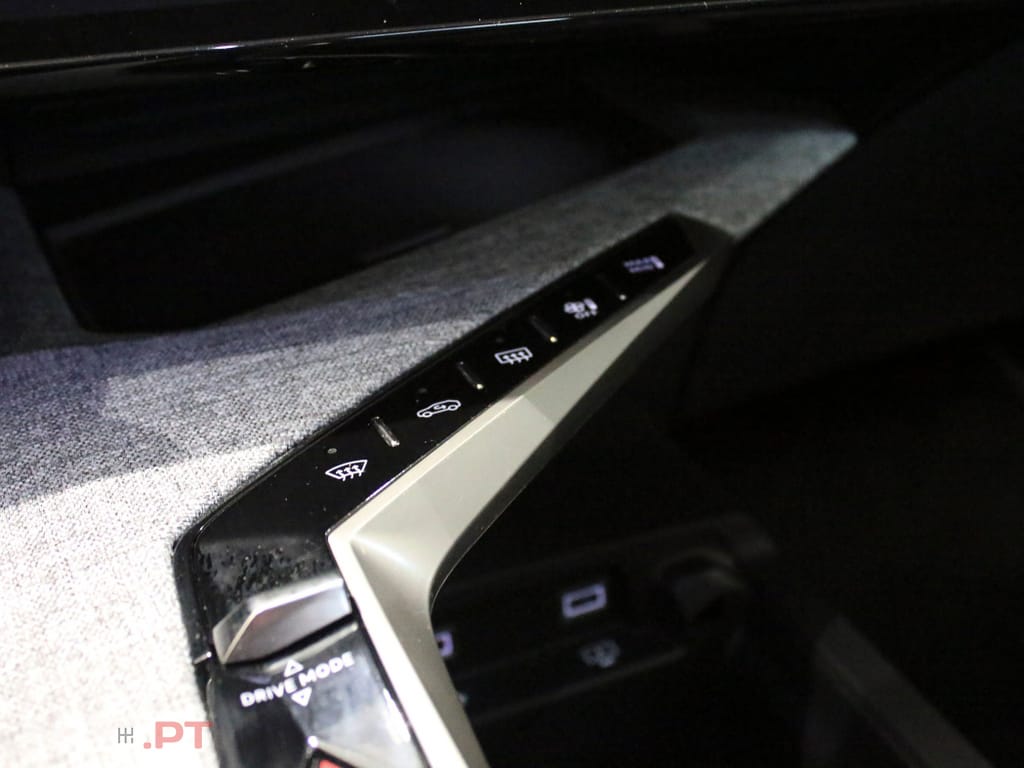 Peugeot 3008 1.2 Hybrid GT e-DCS6