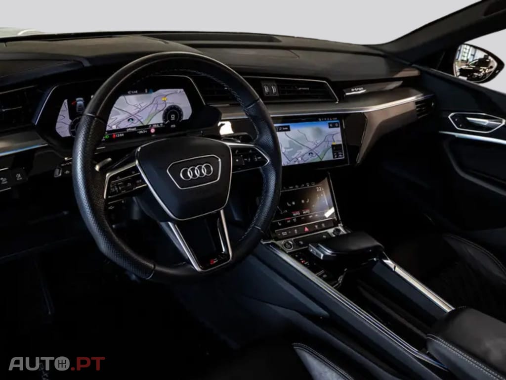 Audi E-Tron I.V.A DEDUTIVEL 55 S LINE