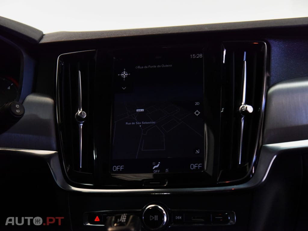Volvo V90 2.0 D4 Momentum Geartronic