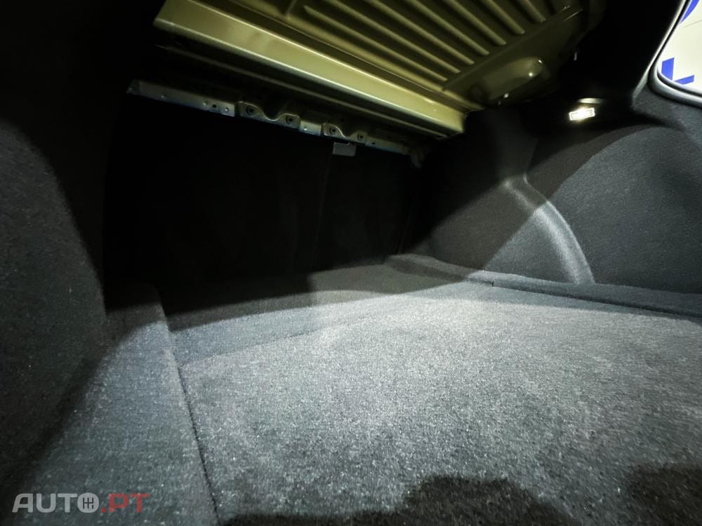 Tesla Model 3 Standard Range Plus RWD