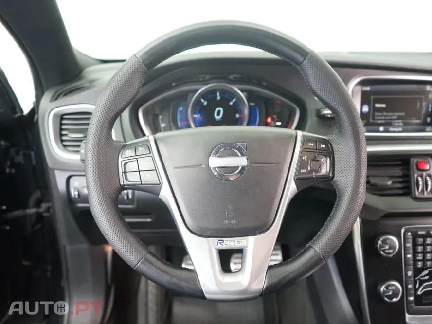 Volvo V40 1.6 D2 R-Design Momentum