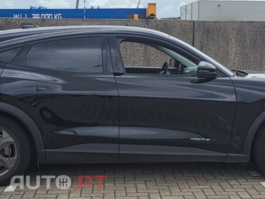 Ford Mustang Mach-E Standard