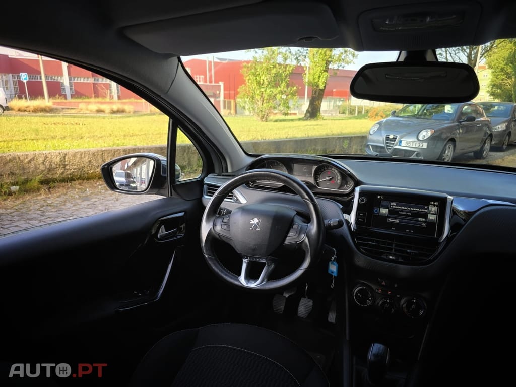 Peugeot 208 1.2 PureTech Style