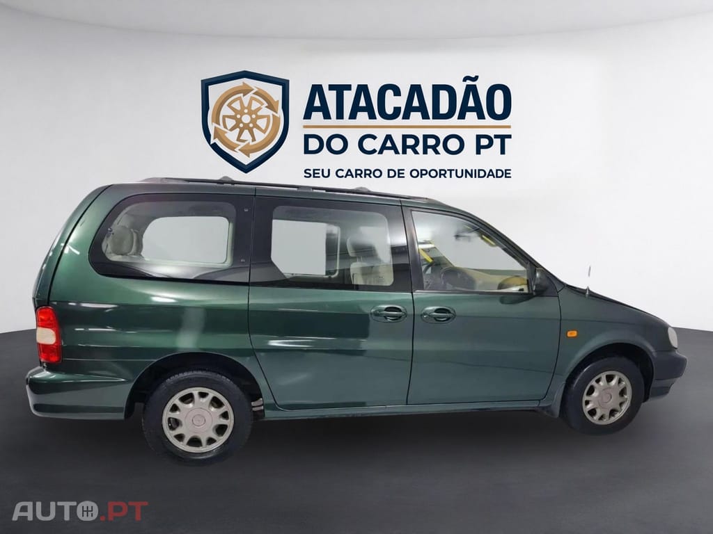 Kia Carnival LS
