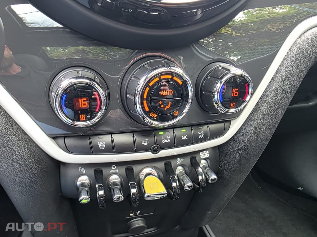 MINI Countryman Cooper SE ALL4 Auto