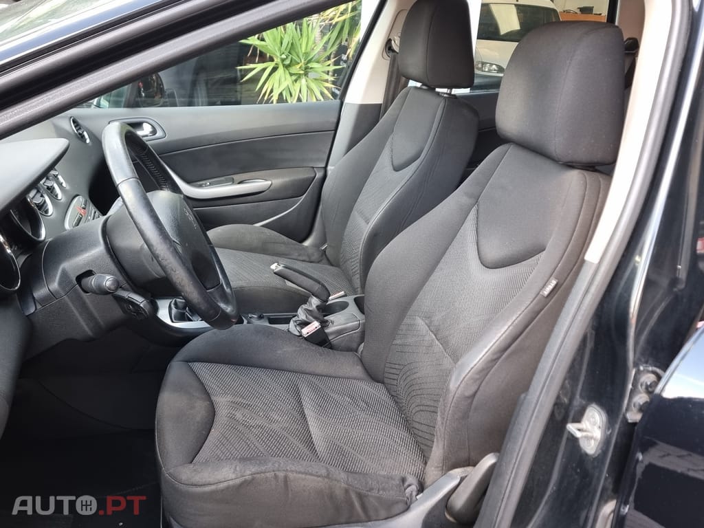 Peugeot 308 SW 1.6 HDi SE Navteq