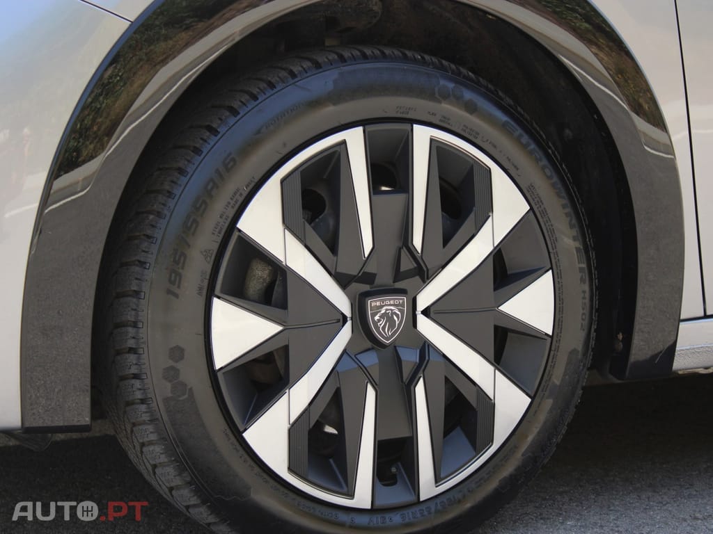 Peugeot E-208 50 kWh Allure