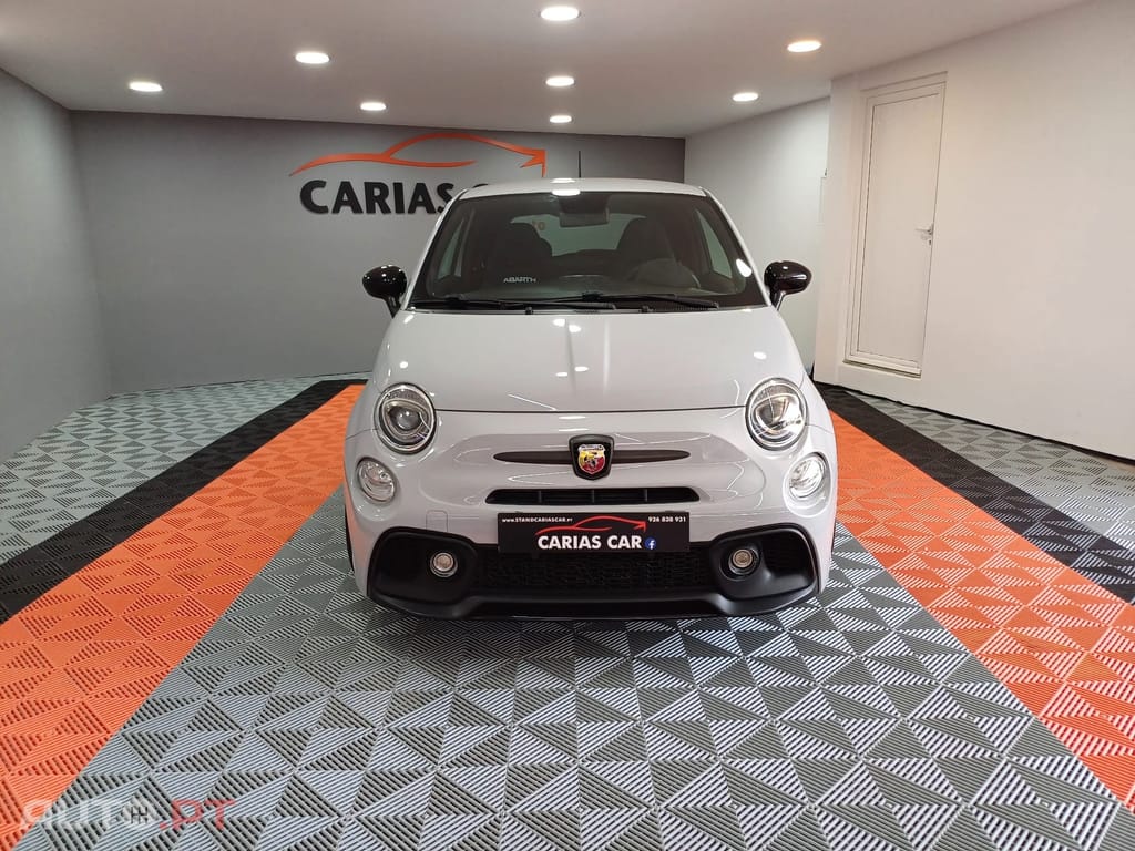 Fiat 500 Abarth 595 Competizione 70 anos