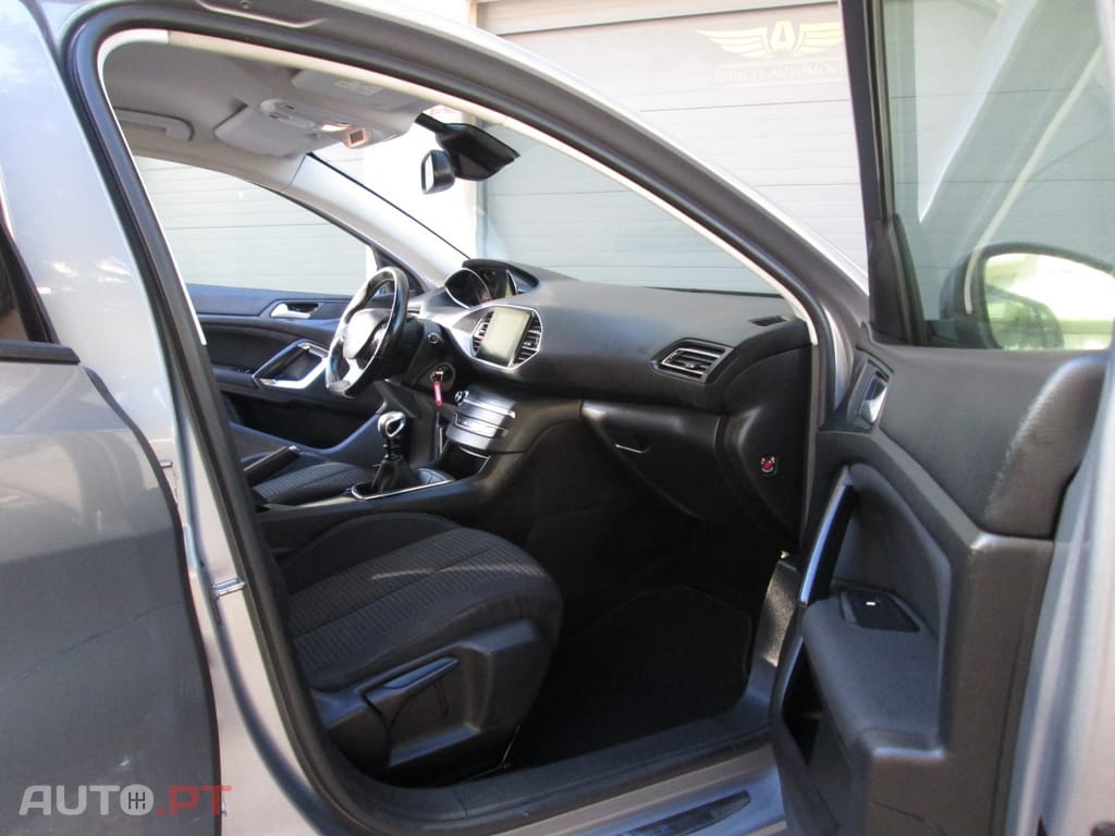 Peugeot 308 1.2 PureTech Active