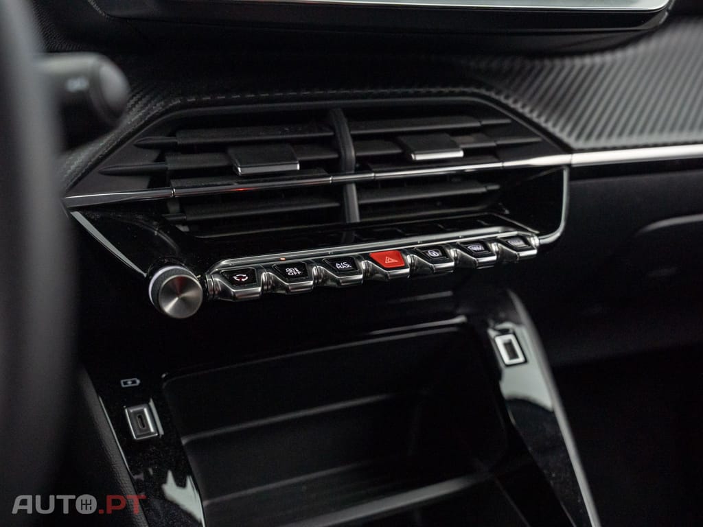 Peugeot E-208 50 kWh Active Pack