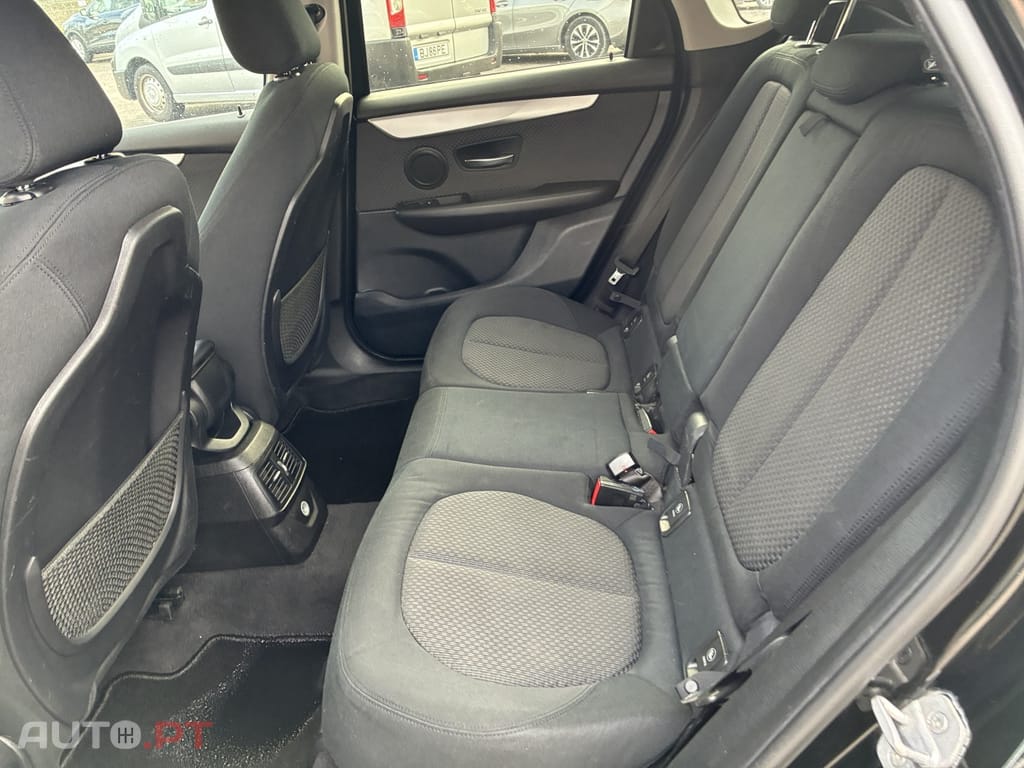 BMW 216 d Advantage