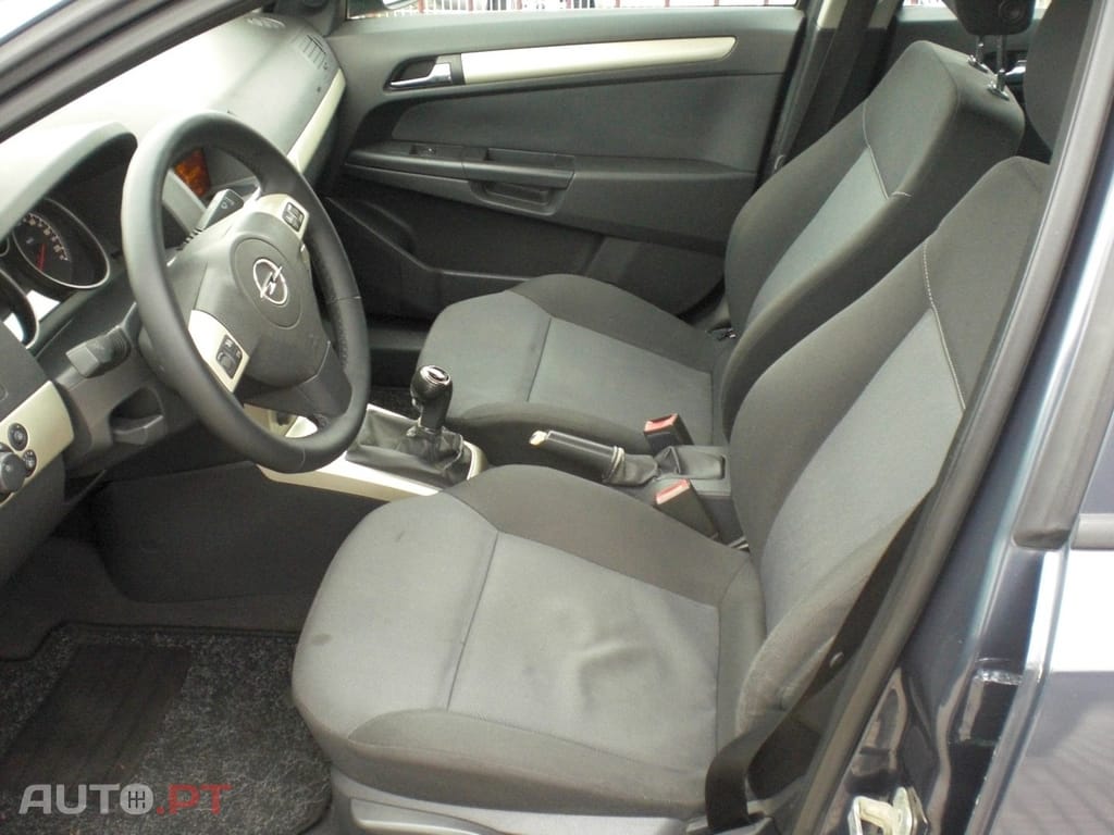 Opel Astra Caravan 1.3 CDTi Edition