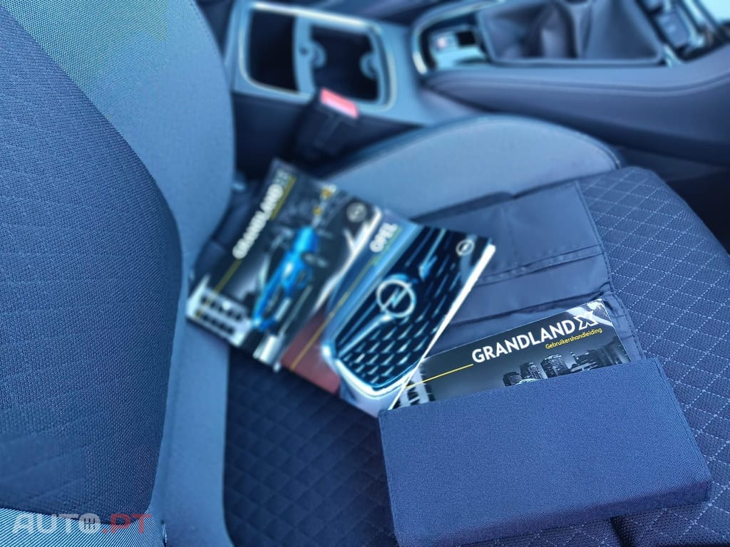 Opel Grandland (X) 1.2 Executive 