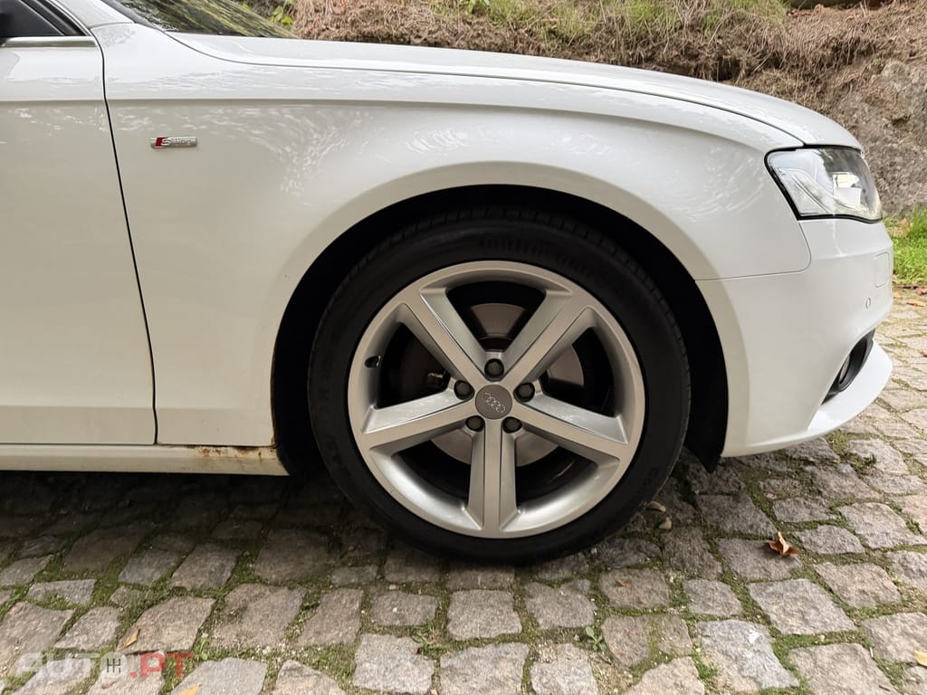 Audi A4 2.0 TFSI S-line