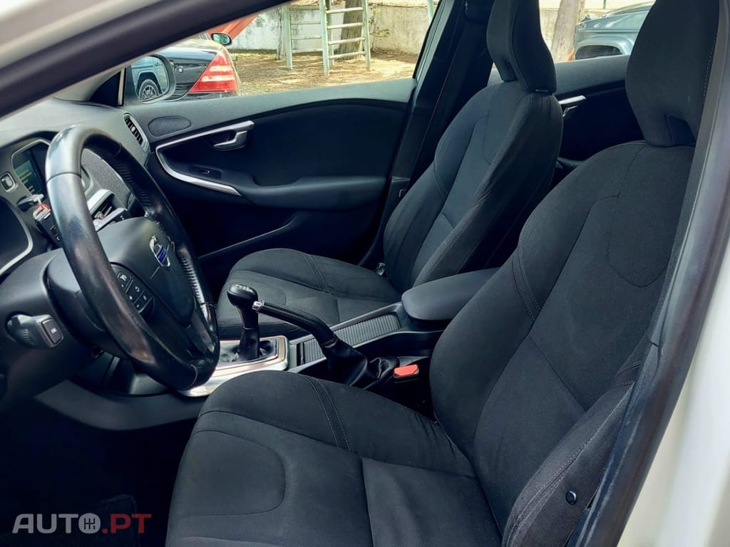 Volvo V40 Cross Country 2.0 D2 Summum