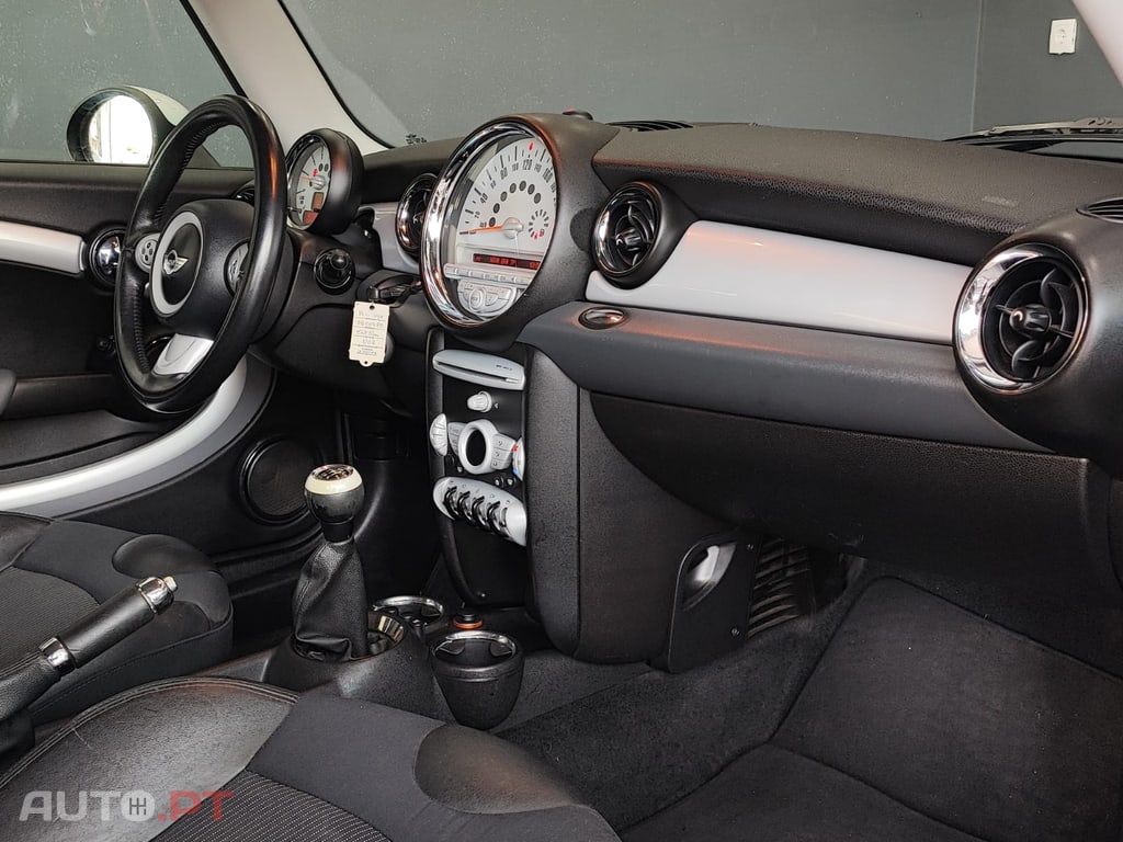 MINI Cooper 1.6D