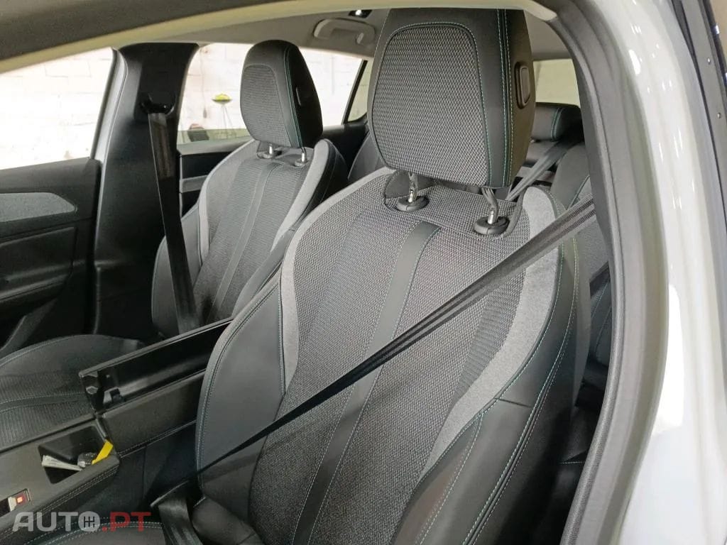 Peugeot E-308 54 kWh Allure
