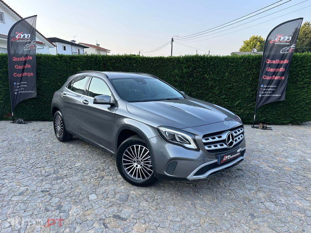 Mercedes-Benz GLA 200 d 7G-DCT Urban Automático