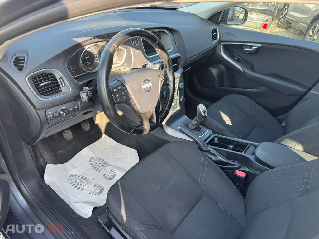 Volvo V40 1.6 D2 Kinetic