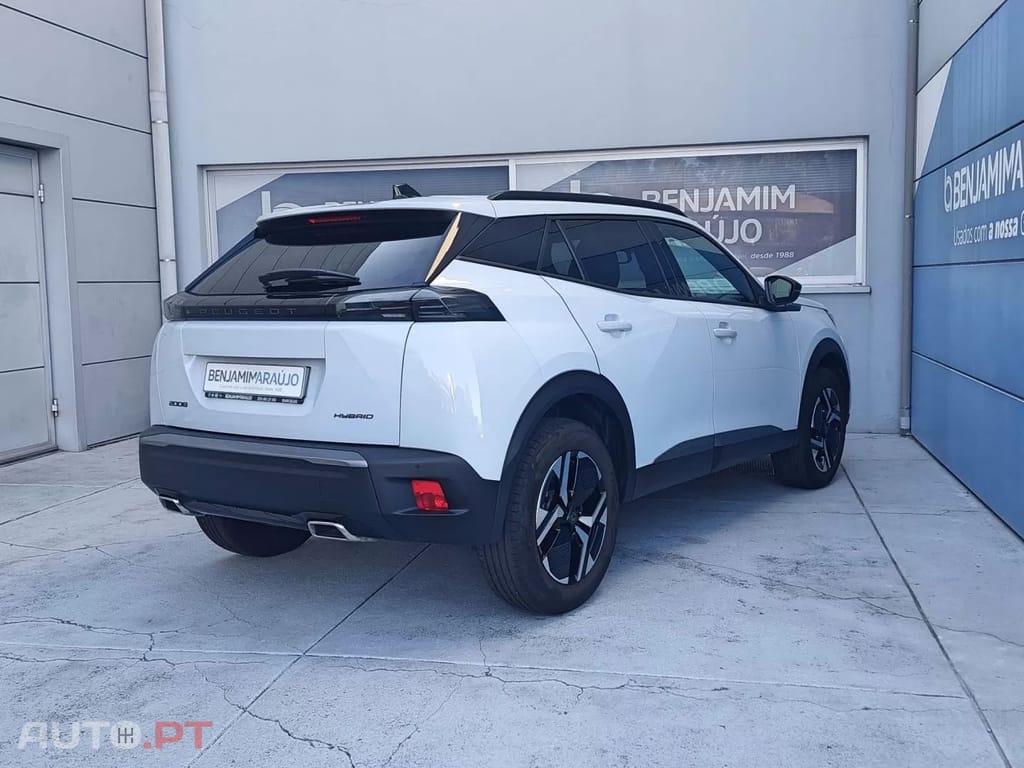 Peugeot 2008 1.2 Hybrid Allure e-DCS6