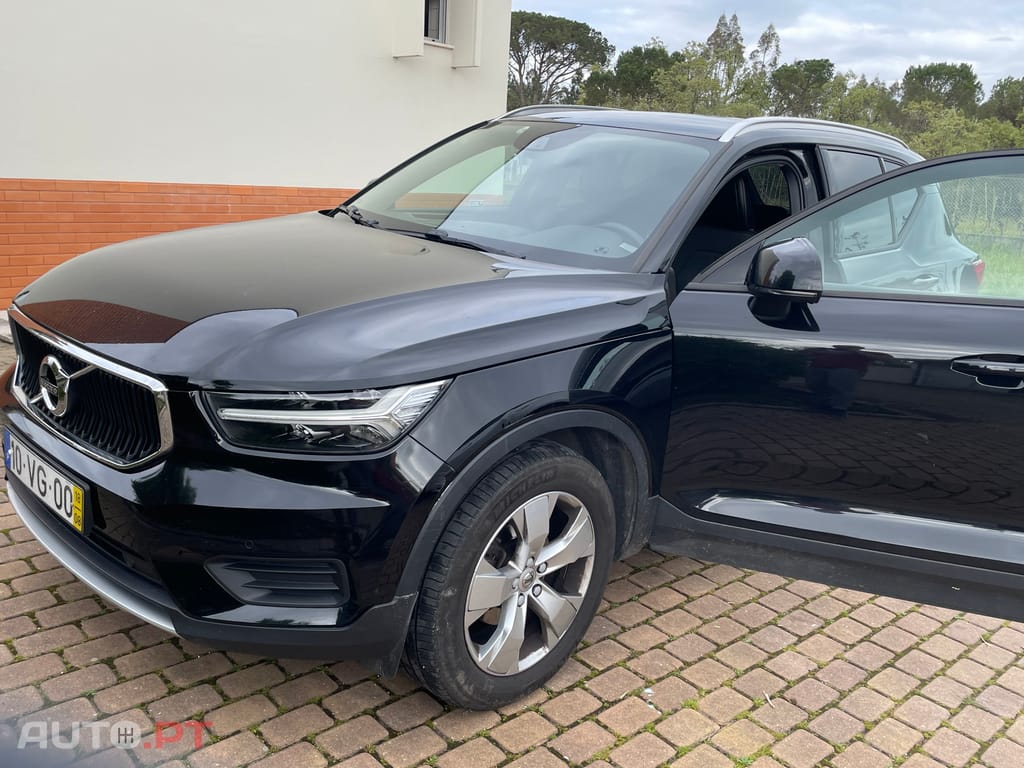 Volvo XC40 Momentum  Geartronic